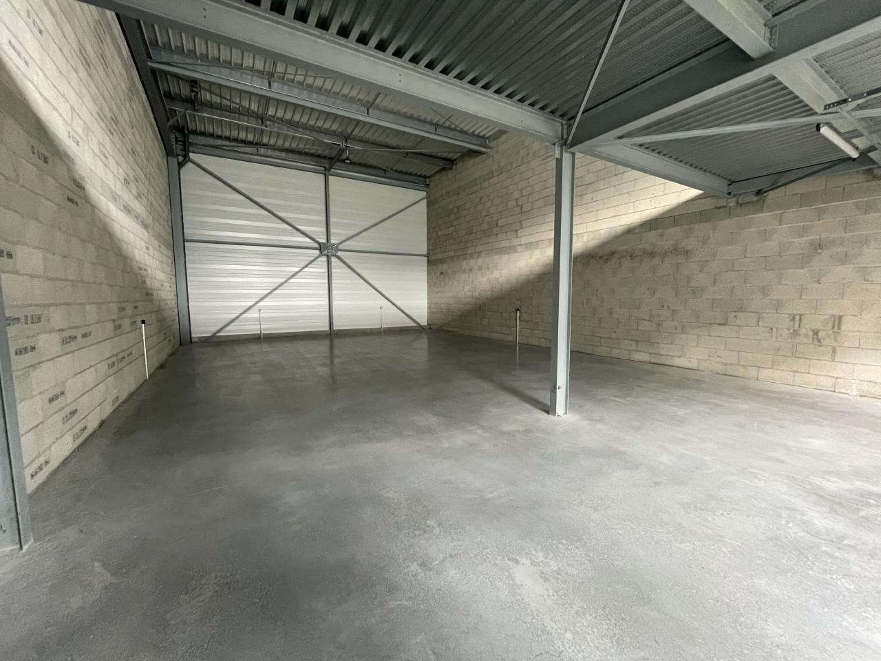 Local d'activité La-Chapelle-sur-Erdre 574m² Vente local d'activité La-Chapelle-sur-Erdre Loire-Atlantique OVACT2201187 3